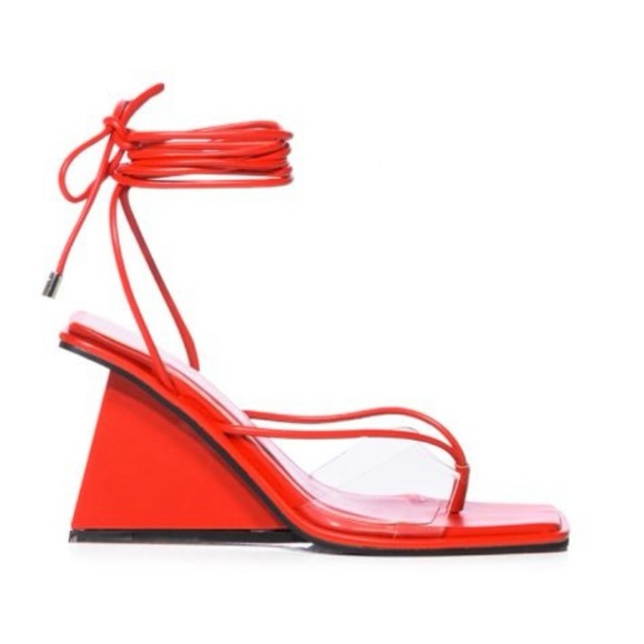 Azalea Wang caddie strappy wedge sandal in red - Picture 4 of 4